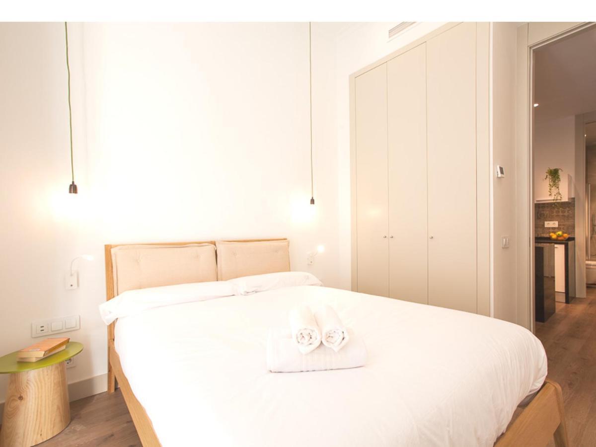 Апартаменты Del Parque Flats Santos Exclusive Малага Экстерьер фото